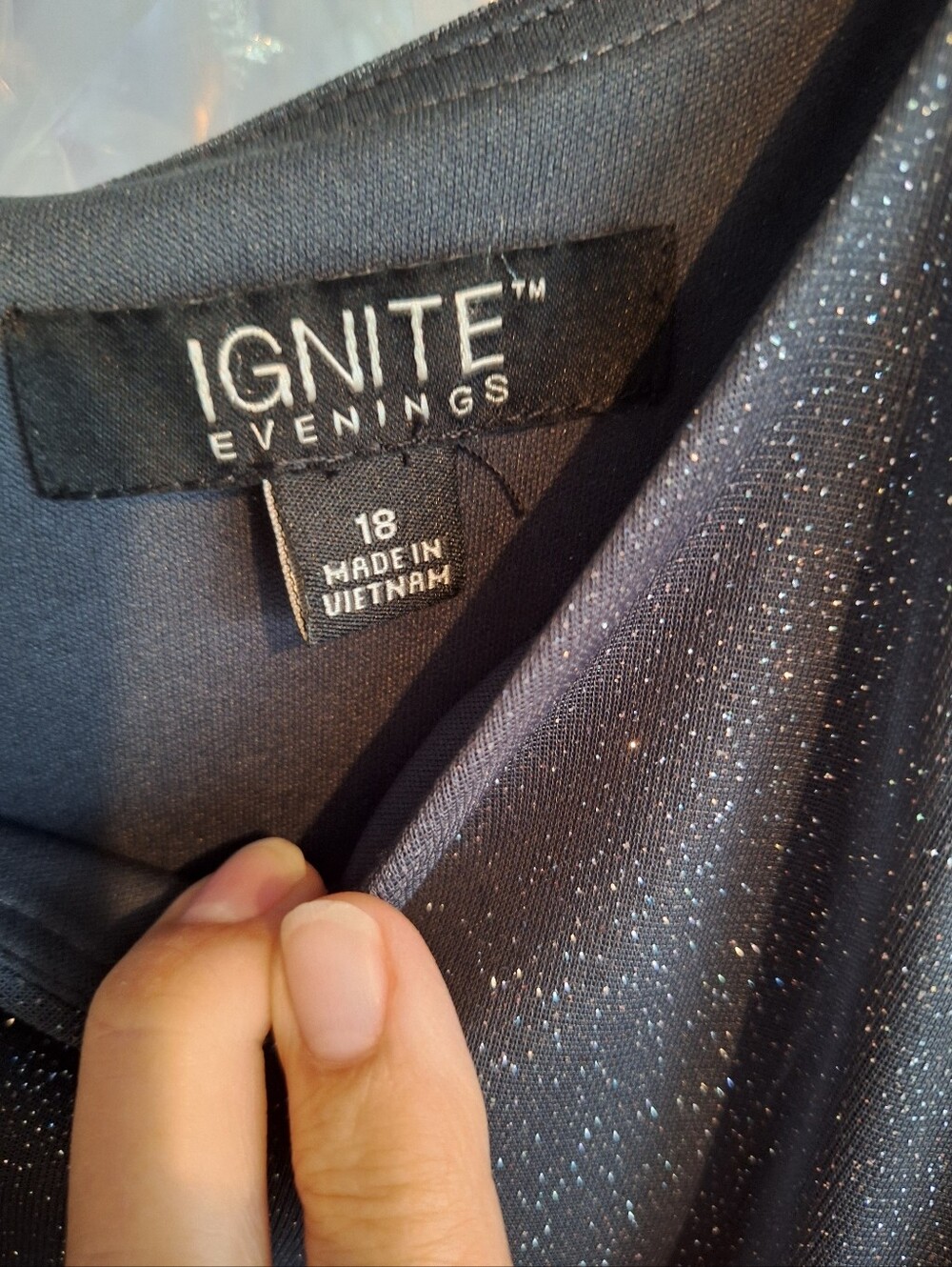 Ignite Evenings Women’s Sparkle Gray Evening Gown. Size 18. Cape Sleeves MOG MOB